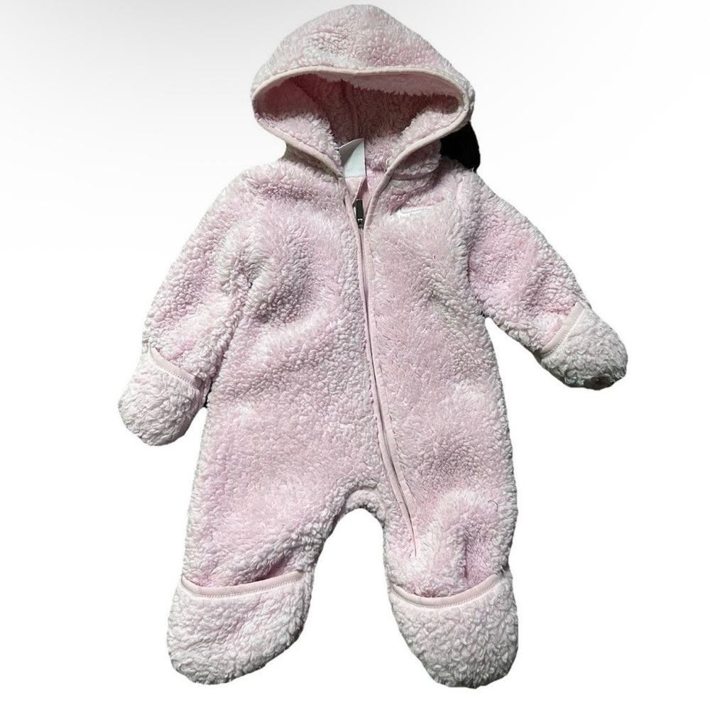 Baby Girl Nike Pink Sherpa Bunting Suit Size 0-3 Months